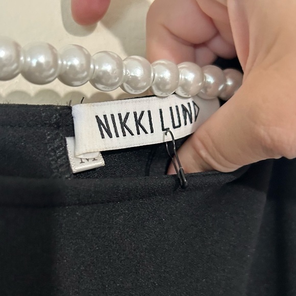 Nikki Lund Joy Black Long Sleeve Wide Leg Jumpsuit SIZE MEDIUM - Picture 4 of 9